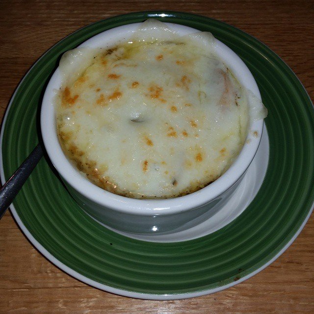 Representative photograph of French Onion Soup.